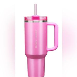 Brand New Starbuck’s limited edition Stanley Cup